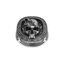 Smoking Skull Signet Ring